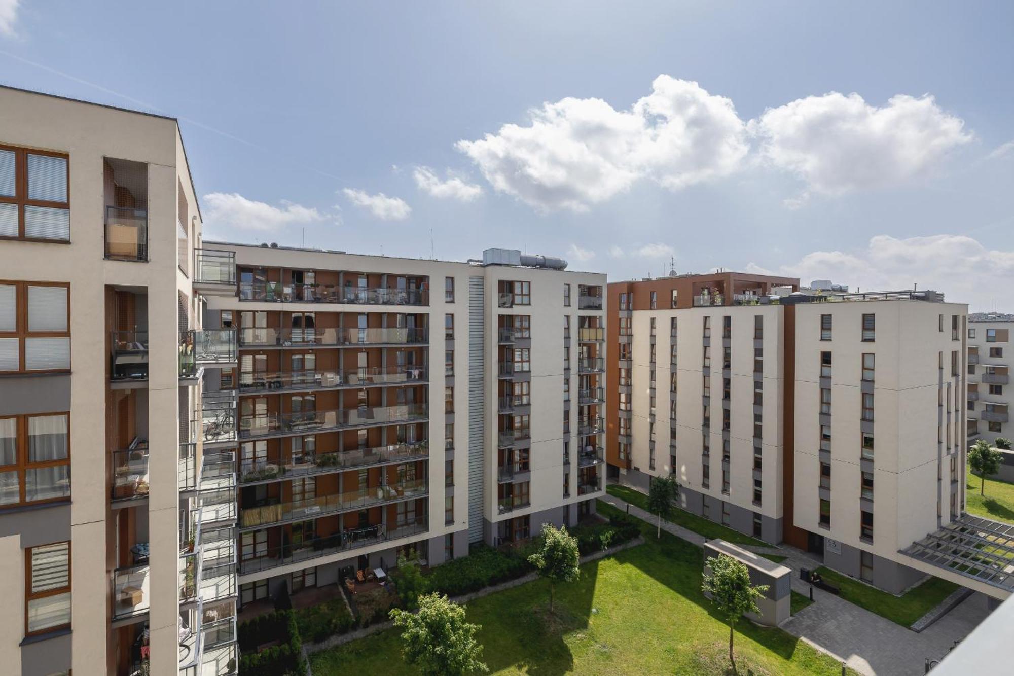Przytulny Na Wroclawskiej Z Parkingiem W Krakowie By Renters * Cracovia
